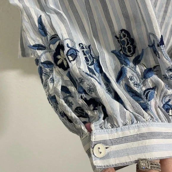 Pilcro Anthropologie Blue and White Striped Embroidered Women's Top - Picture 5 of 9